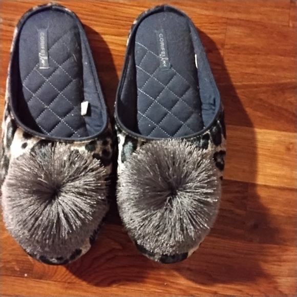 Ladies slippers - Picture 2 of 5